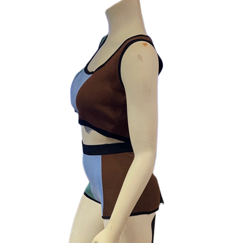 Colorblock Short Set - Picture 6 of 9